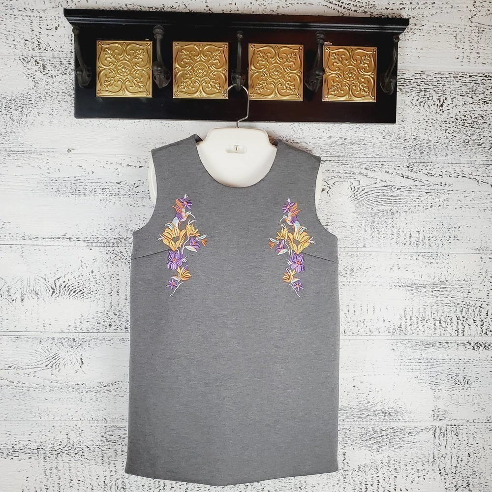 Embroidered Floral Hummingbird Sleeveless Knit Thick Fabric SIZE TAG MISSING